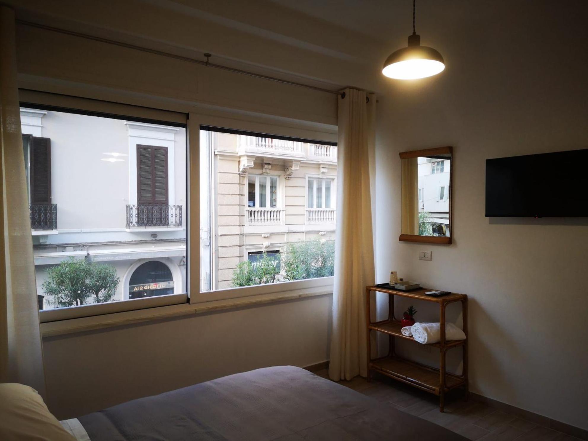 Al Teatro Rooms Bari Exterior photo