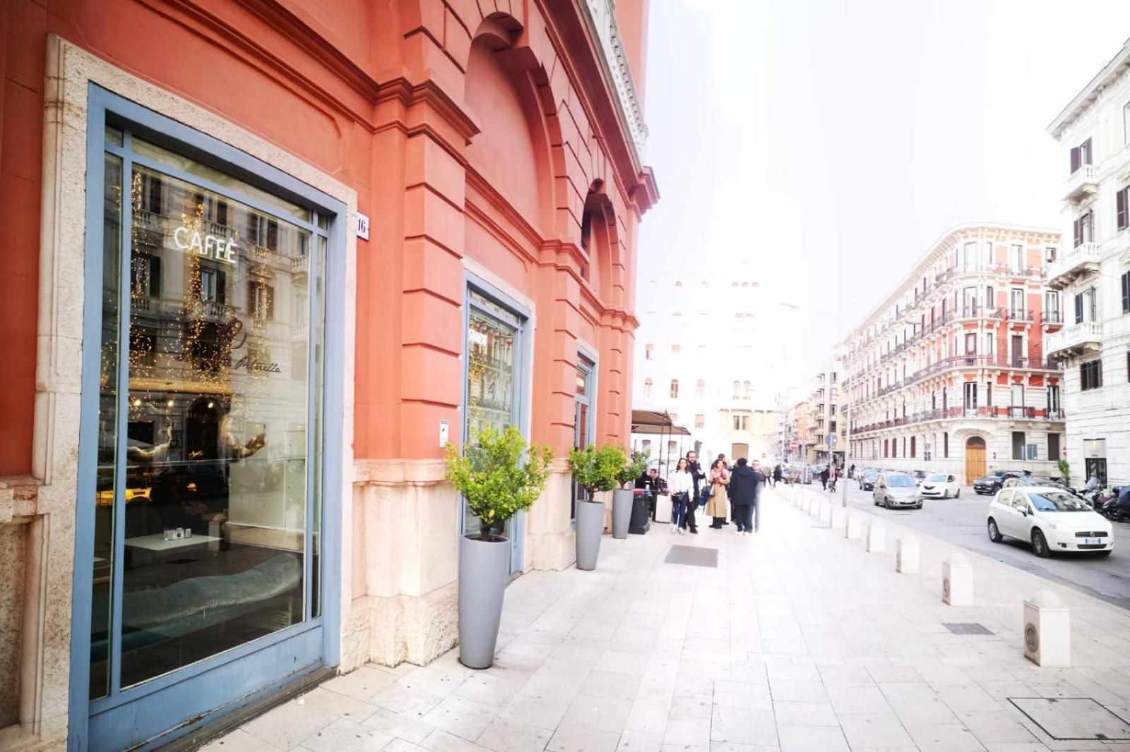 Al Teatro Rooms Bari Exterior photo